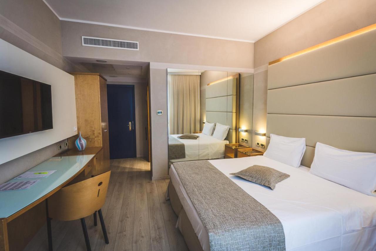 Hotel Park Ai Pini & Restaurant Ai Pini Mestre