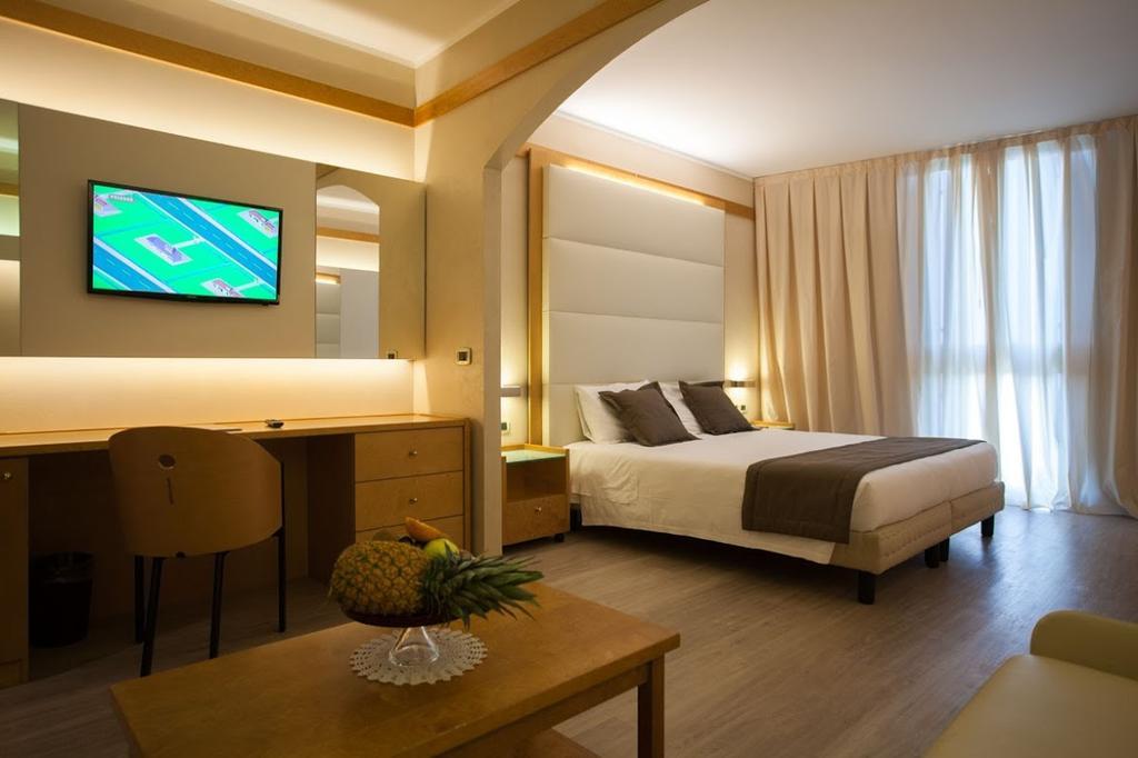 Park Ai Pini & Restaurant Ai Pini Hotel 4*