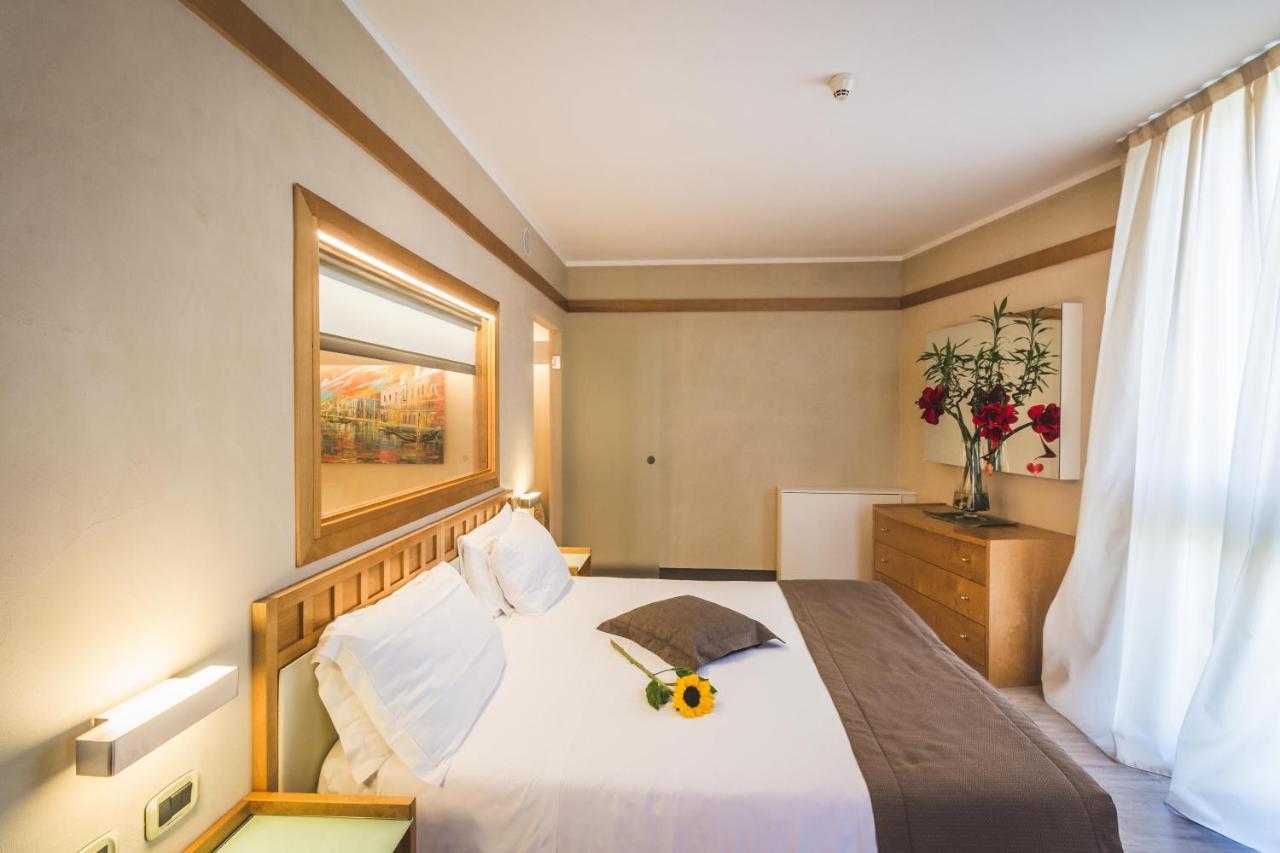 Park Ai Pini & Restaurant Ai Pini Hotel